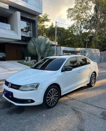 VOLKSWAGEN JETTA 2.0 COMFORTLINE FLEX 4P TIPTRONIC VOLKSWAGEN JETTA 2.0 COMFORTLINE FLEX 4P TIPTRONIC